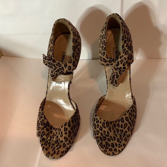 Manolo Blahnik leopard sandals - Picture 1 of 6